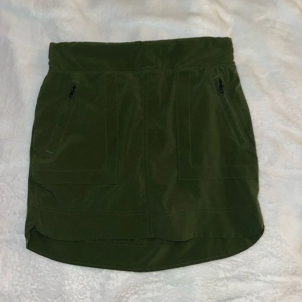 Athleta Womens Dark Olive Green Athletic Skort Size 2 EUC